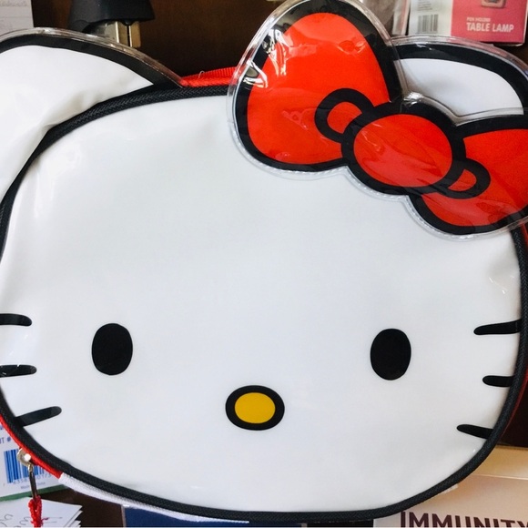 Stitch and hello kitty winner's choice identical just different color - Picture 2 of 4